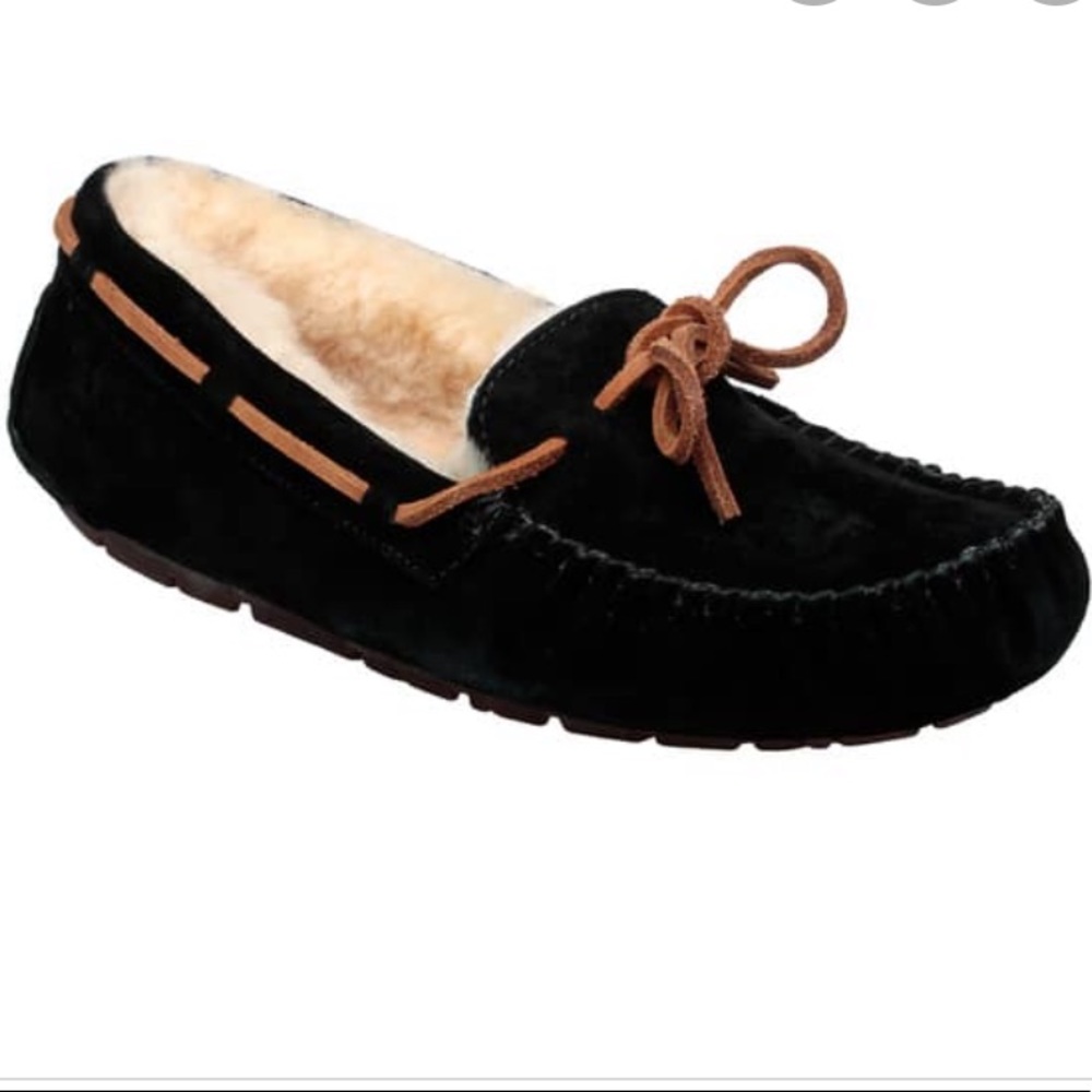 Black Dakota Ugg Moccasin